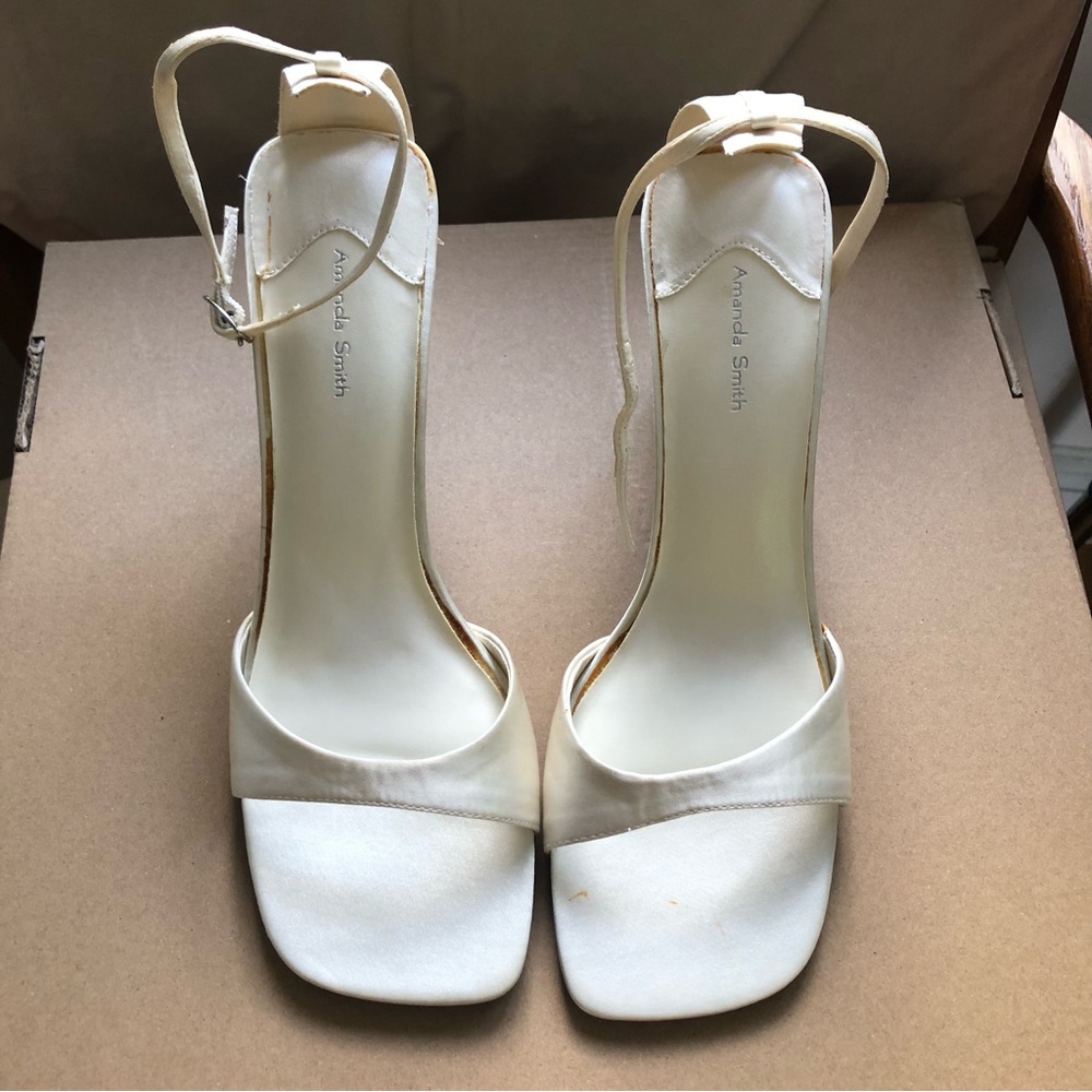 NEW vintage Amanda Smith Cream Satin 4” Heels - 9 1/2